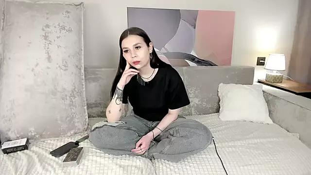 Try our streaming cams variety and talk on a personal level with our adorable girls streamers, showing off their bountiful shapes and dildos.