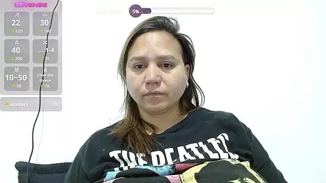 MirandaPalm from StripChat is Freechat