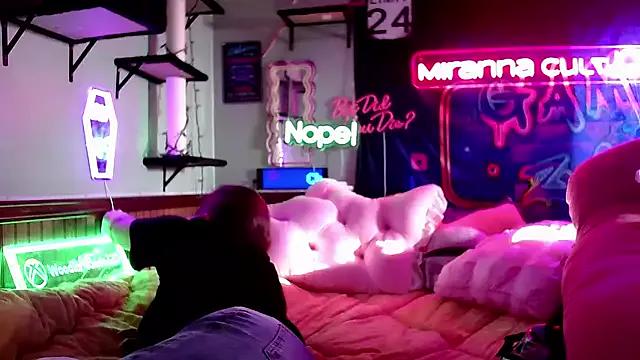 Try our streaming cams variety and talk on a personal level with our adorable girls streamers, showing off their bountiful shapes and dildos.