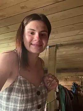 MiraReach from StripChat is Freechat
