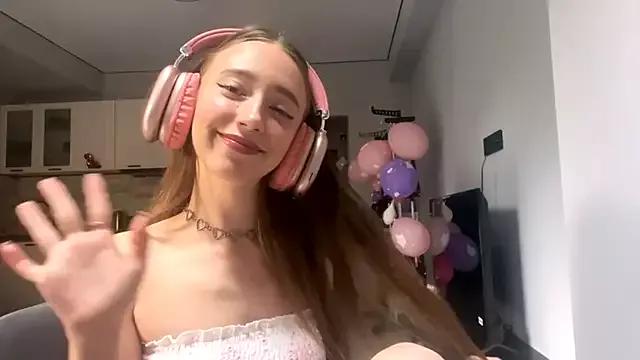 MiriamHerrera from StripChat is Freechat