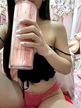 Misa_luna from StripChat is Freechat