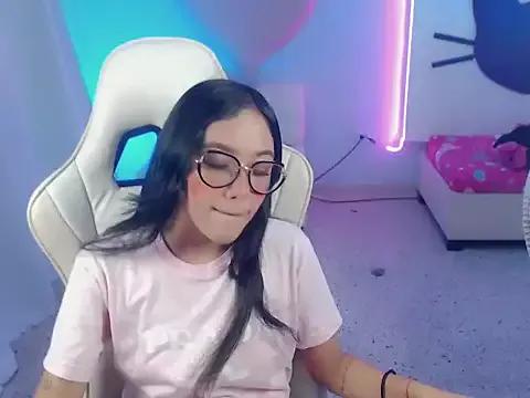 mishel_hott from StripChat is Freechat