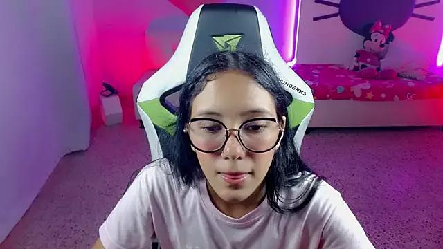 mishel_hott from StripChat is Freechat