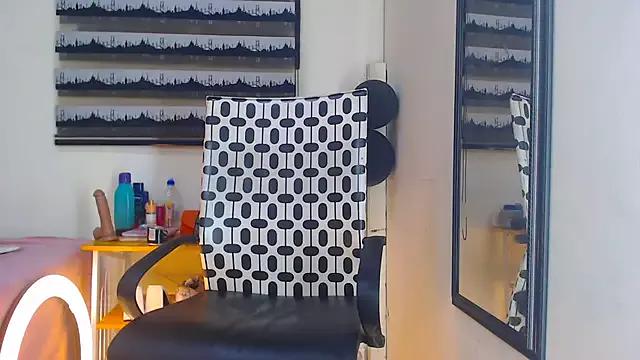 Miss-Cuteface from StripChat