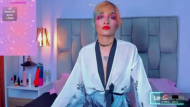 Miss-Lana from StripChat is Freechat