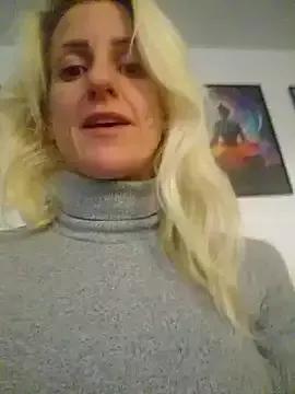 Miss-North from StripChat
