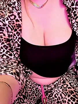 Miss_Afnane_squirt1 on StripChat 