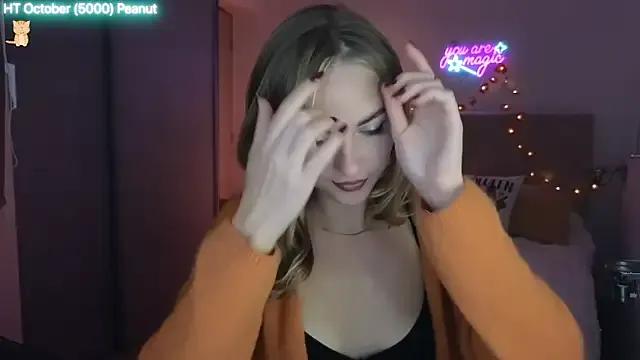 Miss_Aliannaa from StripChat is Freechat