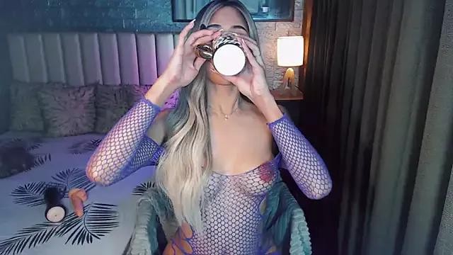 Try our streaming cams variety and talk on a personal level with our adorable girls streamers, showing off their bountiful shapes and dildos.