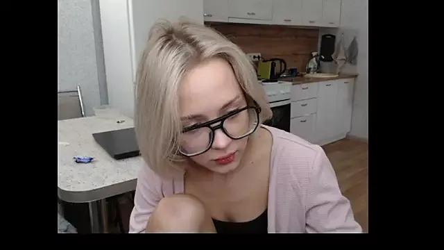 Miss_Amelissa from StripChat is Freechat