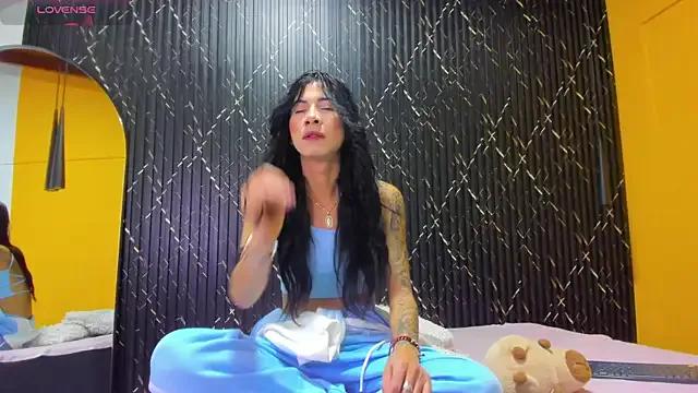 Miss_Ariaa from StripChat