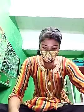 MISS_CUTE_123 from StripChat