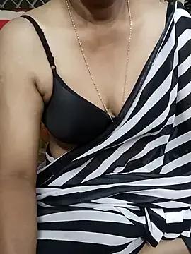 Miss_hot_2030 from StripChat