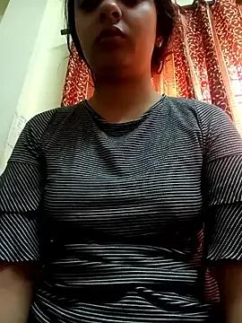 miss_kittyy from StripChat is Freechat