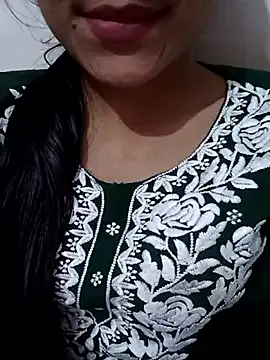 Miss_linaa on StripChat 