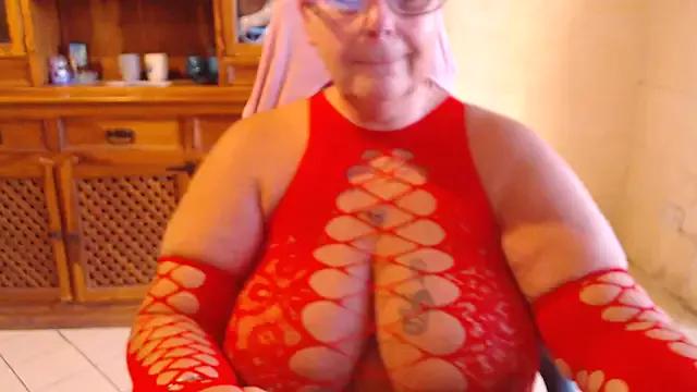 MISS_LINDAH from StripChat