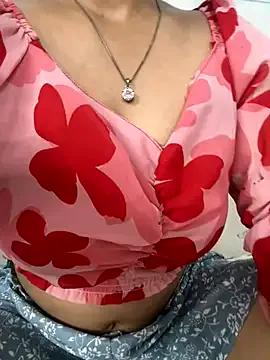 miss_moonikaa from StripChat is Freechat