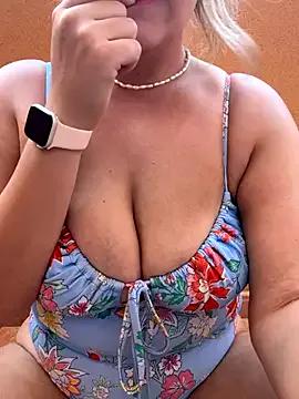 Miss_pixie69X from StripChat