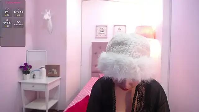 Try our streaming cams variety and talk on a personal level with our adorable girls streamers, showing off their bountiful shapes and dildos.