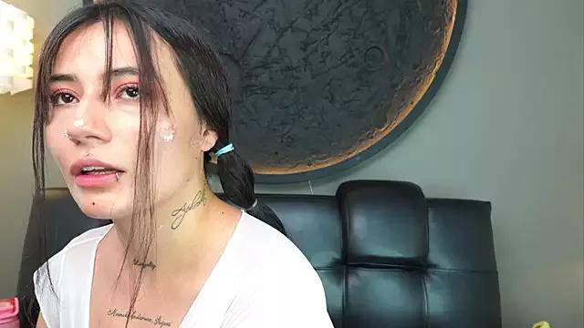 Try our streaming cams variety and talk on a personal level with our adorable girls streamers, showing off their bountiful shapes and dildos.