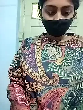 Miss_tinaaa on StripChat 