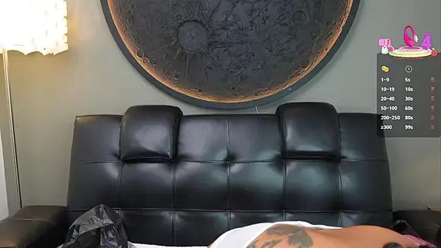 miss_vaiolette from StripChat