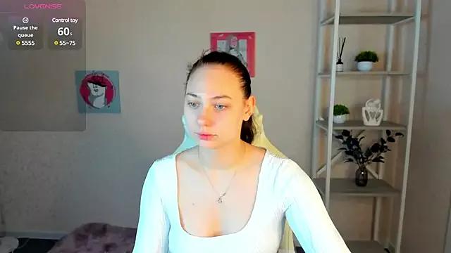 Try our streaming cams variety and talk on a personal level with our adorable girls streamers, showing off their bountiful shapes and dildos.