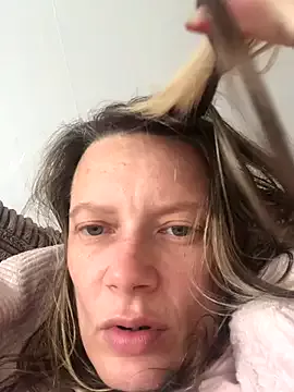 MissAmber21 on StripChat 