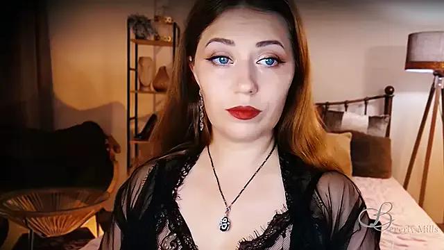 MissBeverlyMills from StripChat is Freechat