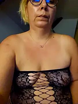 Misscokine666 from StripChat
