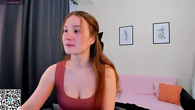 MissFoxys from StripChat