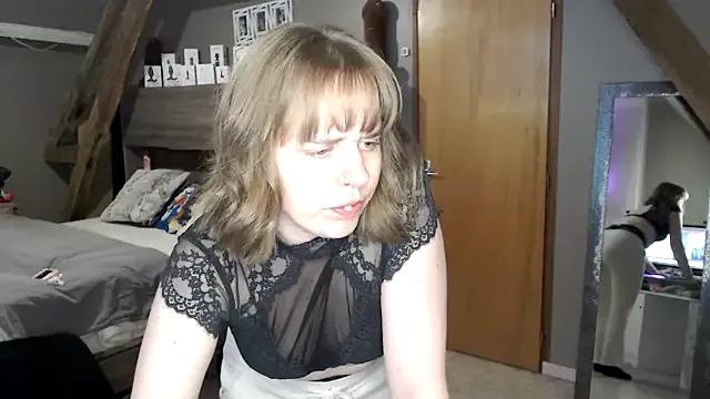 MissGirly from StripChat