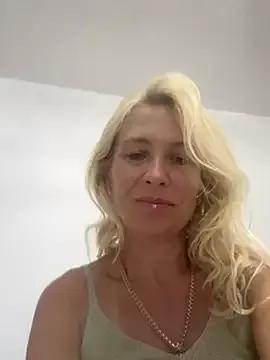 MissIrina99 from StripChat is Freechat