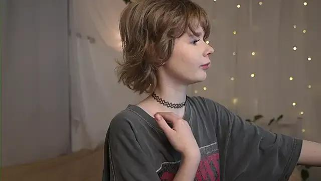 Try our streaming cams variety and talk on a personal level with our adorable girls streamers, showing off their bountiful shapes and dildos.