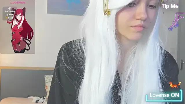 Try our streaming cams variety and talk on a personal level with our adorable girls streamers, showing off their bountiful shapes and dildos.