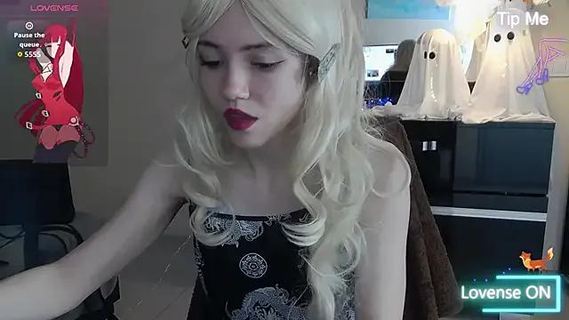 MissKotomiss from StripChat