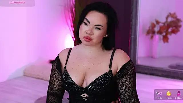 MissLilaaa from StripChat is Freechat