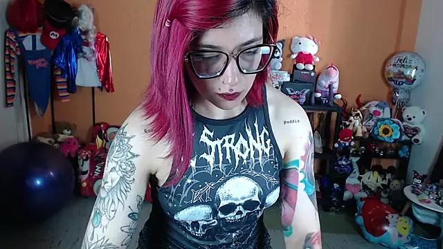 MissMiia2 from StripChat
