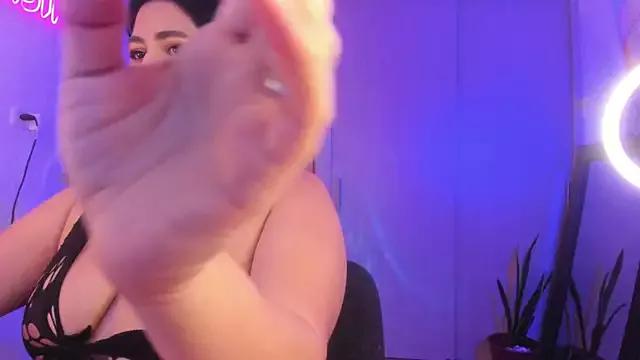 Try our streaming cams variety and talk on a personal level with our adorable girls streamers, showing off their bountiful shapes and dildos.