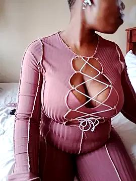 Missnightxx from StripChat