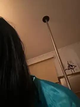 missninasparkle from StripChat is Freechat