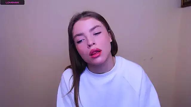 MissOliviaa_ from StripChat