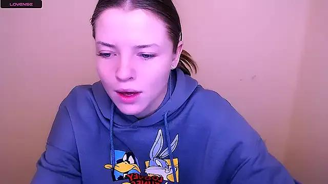 MissOliviaa_ from StripChat