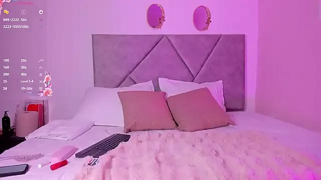 MissPocahontass from StripChat is Freechat