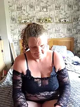MissQueenBeex from StripChat