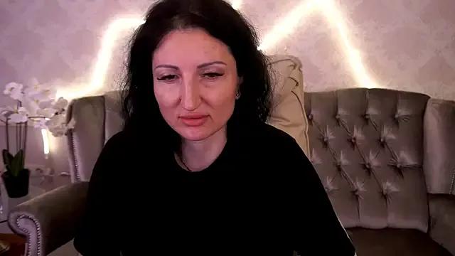 MissRossi from StripChat is Freechat