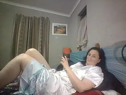 Misssharz123 from StripChat