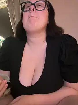 Misssmilf from StripChat