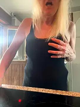 MissTaschaDivine from StripChat